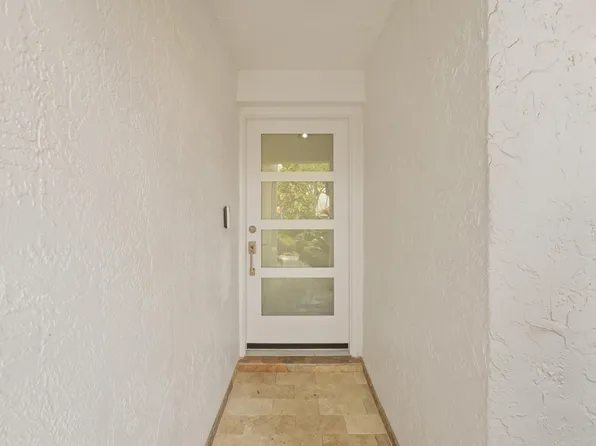 2359 Treasure Isle Drive #33, Palm Beach Gardens, FL 33410