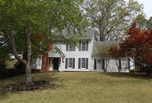 1st image of 8260 Hickory Glen Dr