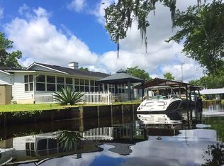 146 Hicks Ave, Crescent City, FL 32112