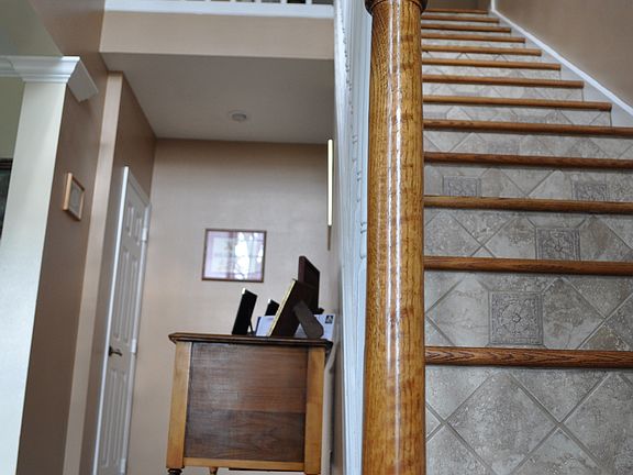 Custom Oak and Tile Stairs