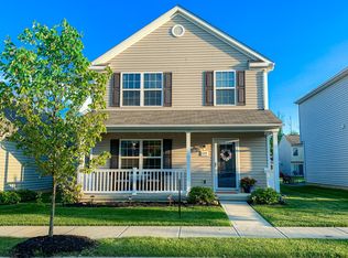 129 Holly Hock Ln, Lewis Center, OH 43035