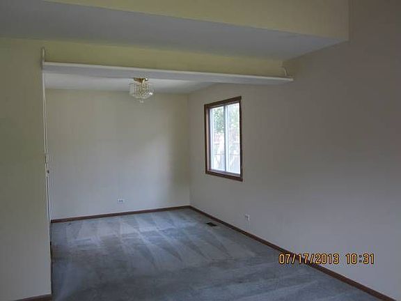 2nd image of 1120 Ashford Ln
