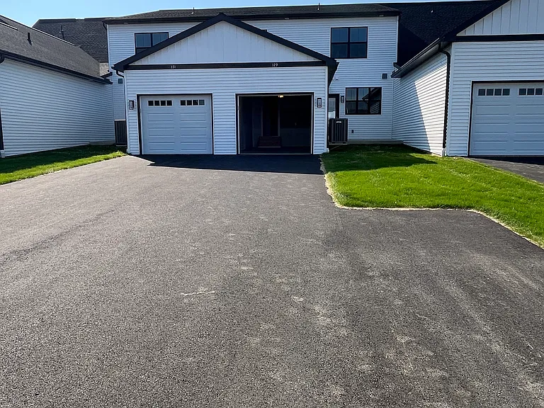 129 Madison Dr — Photo 12