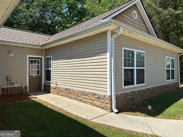 281 Northwinds Blvd APT B3, Carrollton, GA 30117