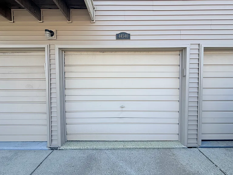 44540 Connecticut Ct — Photo 26
