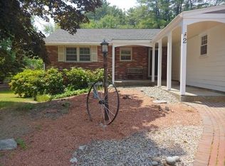 2 Lisa Ln, North Reading, MA 01864