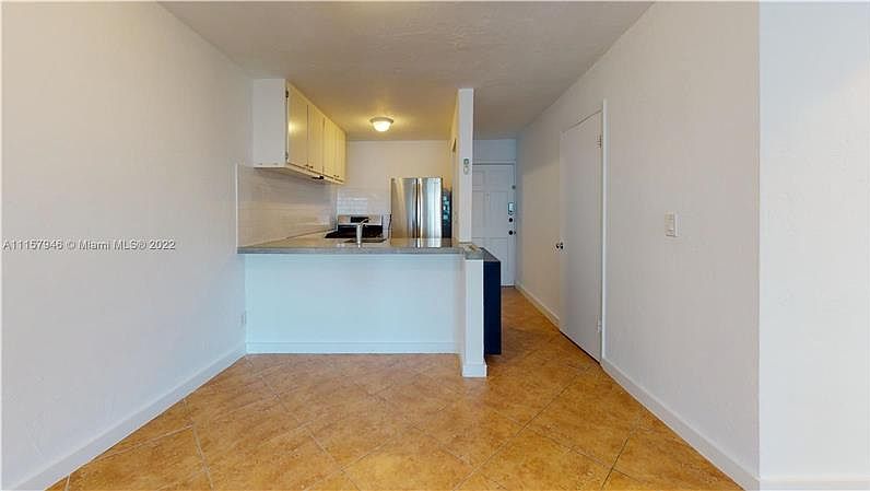 1st image of 505 NE 30th St #Penthouse 6