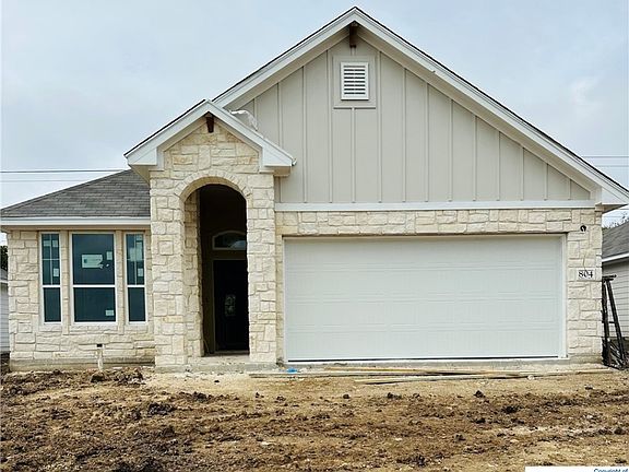 2nd image of 804 Ashberry Dr