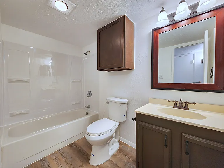 5541 Ragan Dr — Photo 14