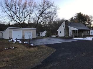 104 Old East Grove St, Middleboro, MA 02346