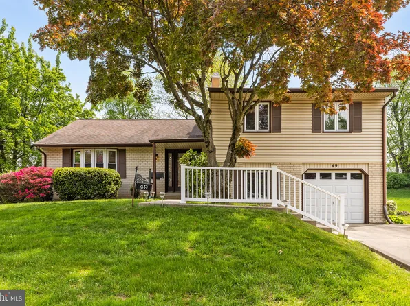 49 Brentwood Dr, Willow Grove, PA 19090