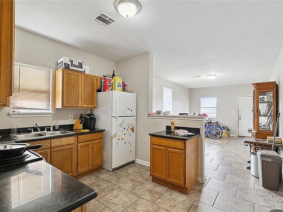 5th image of 3505-07 Hamburg St