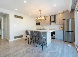 6 Alcester Ct, Toronto, ON M6A2Z6