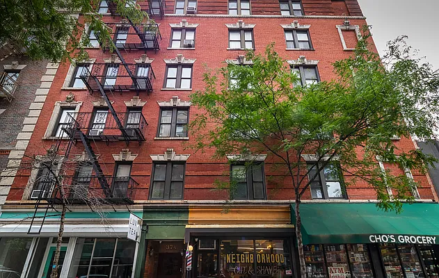 Rented by Compass | media 2