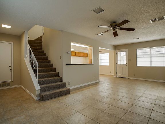5th image of 100 Amerson Ln