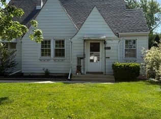 3035 Peoria St, Steger, IL