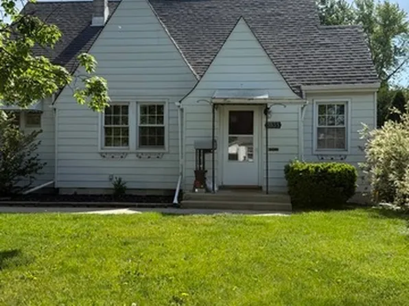 3035 Peoria St, Steger, IL 60475