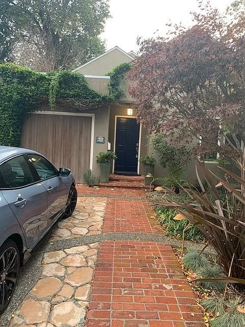 1st image of 416 Fulton St