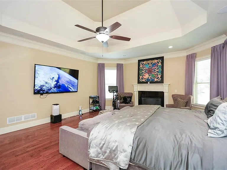 2210 Spalding Dr — Photo 45