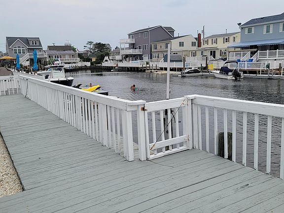 Kayak launch and swimming dock