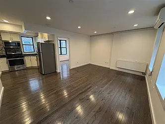 39 Mott Street, #4RH
