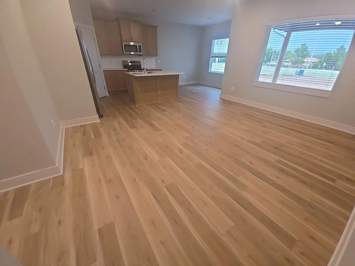 Newer Trails End Home with 3-Car Garage & Massive Fenced Yard — Photo 4