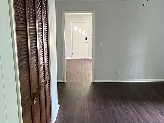 3rd image of 317 Clifton Ter