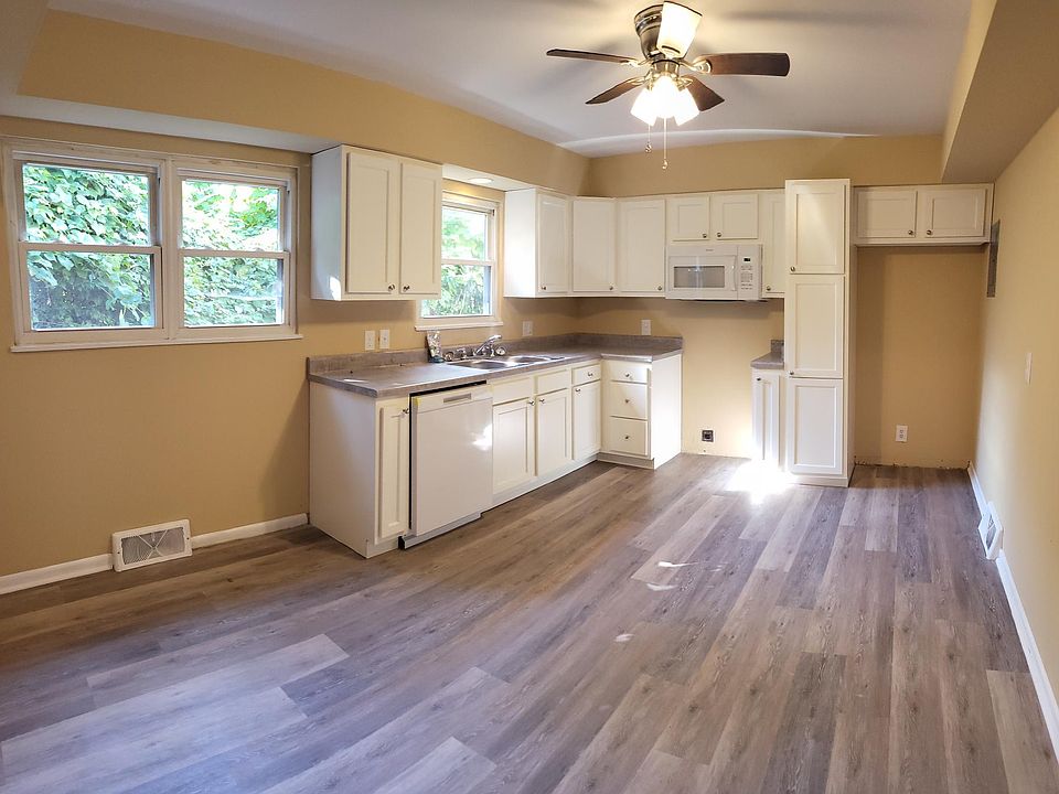 1st image of 4414 Roosevelt Blvd