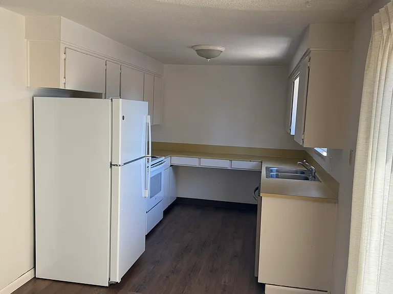 1412 Madras St SE #1412 — Photo 4
