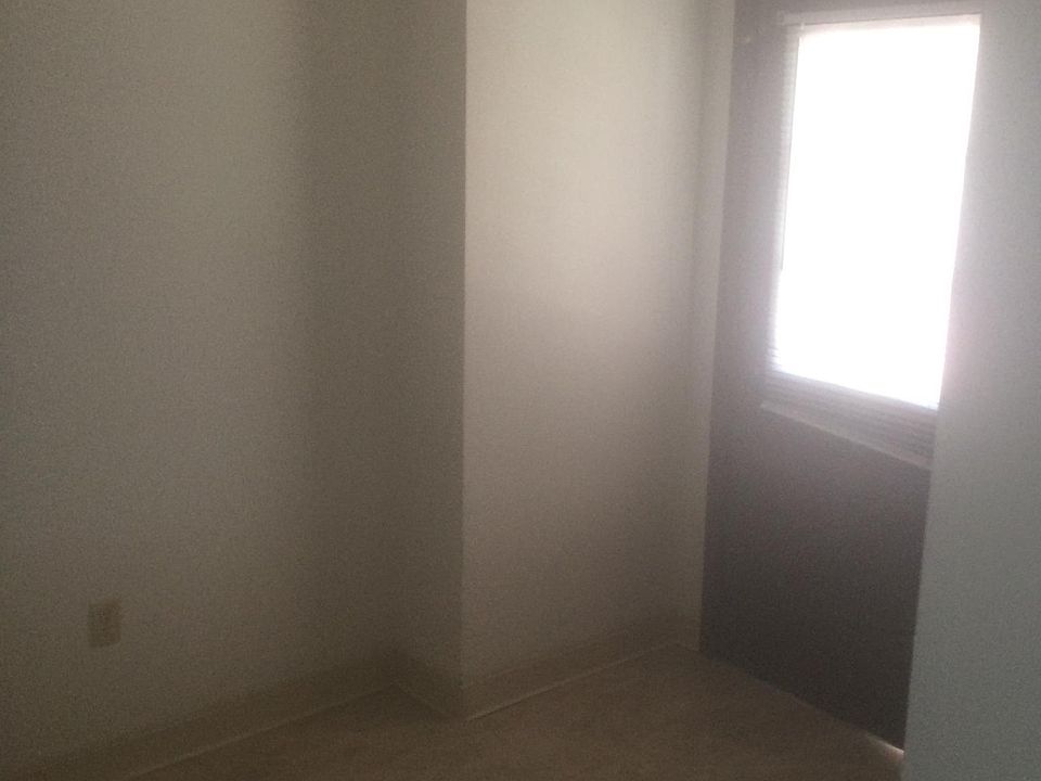 Dining room by front door