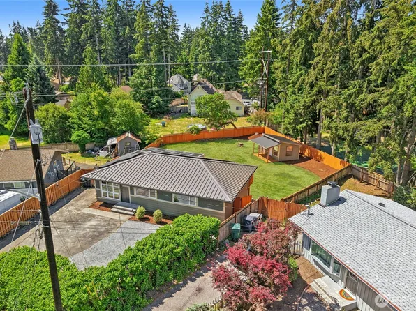 2002 211th Place SW, Lynnwood, WA 98036