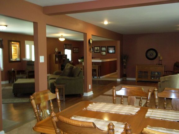 2nd image of 500 NW Golfview Dr