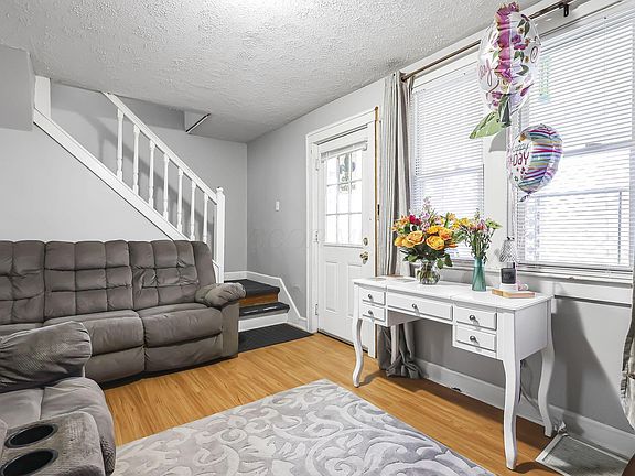 5th image of 1888 Aberdeen Ave