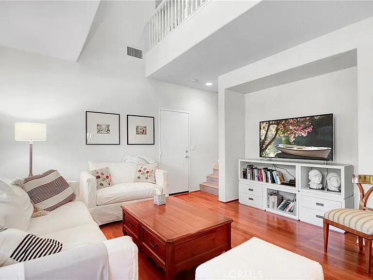 183 Sklar St — Photo 8