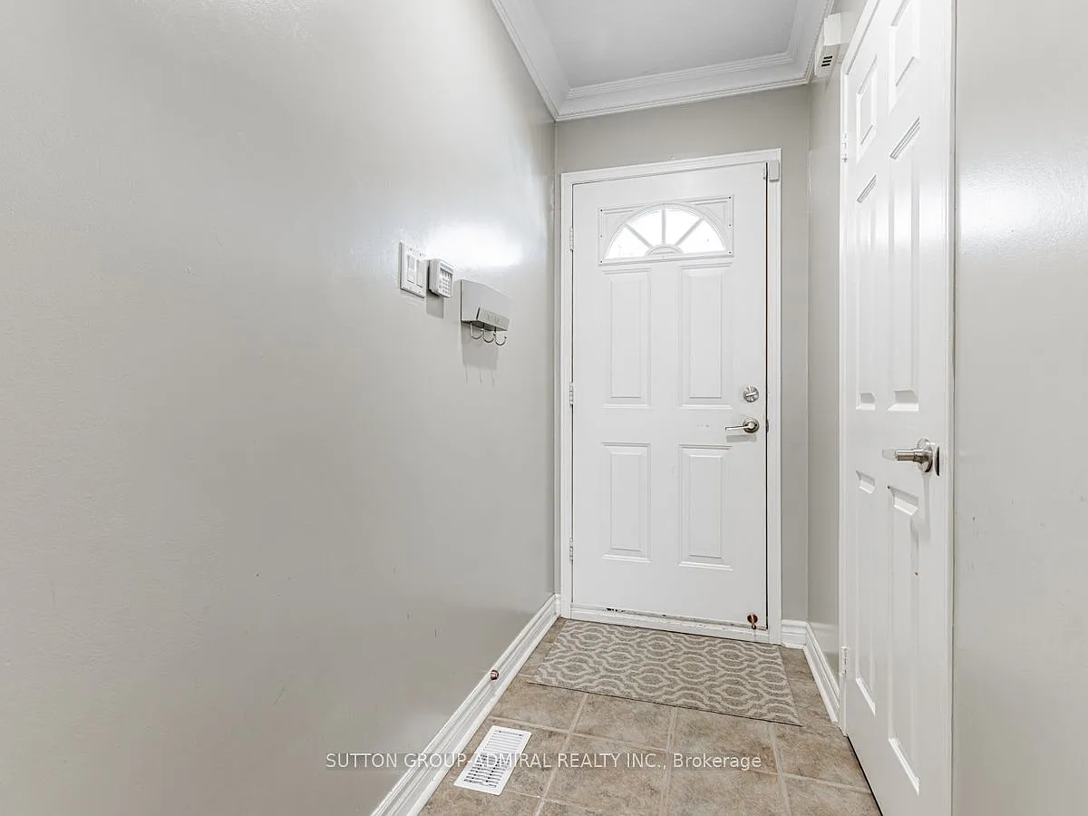 3 bed, $3,550 — Photo 3