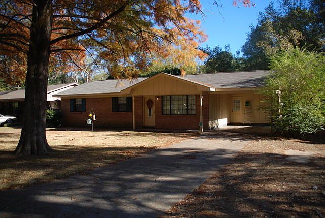 1st image of 604 S Gaywood Ave