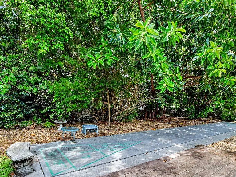 5615 Guava St #ID1591428P — Photo 30