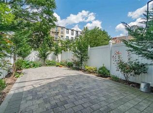 152 Sussex St #1, Jersey City, NJ 07302