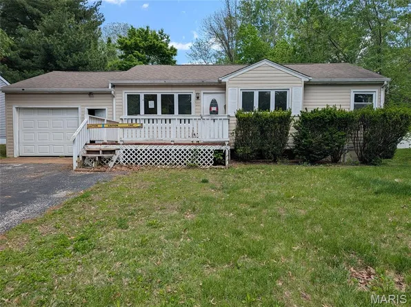 20 Marlo Dr, Belleville, IL 62226