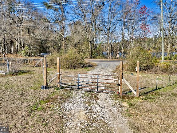 3rd image of 7329 Houston Rd