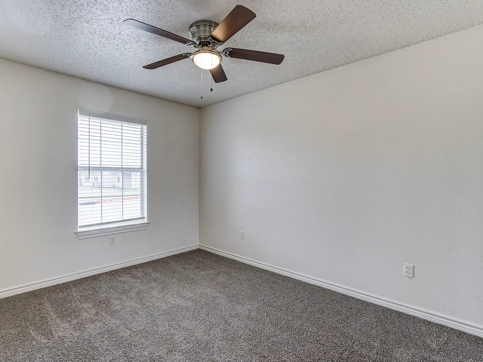 Meadowview Townhomes — Photo 3
