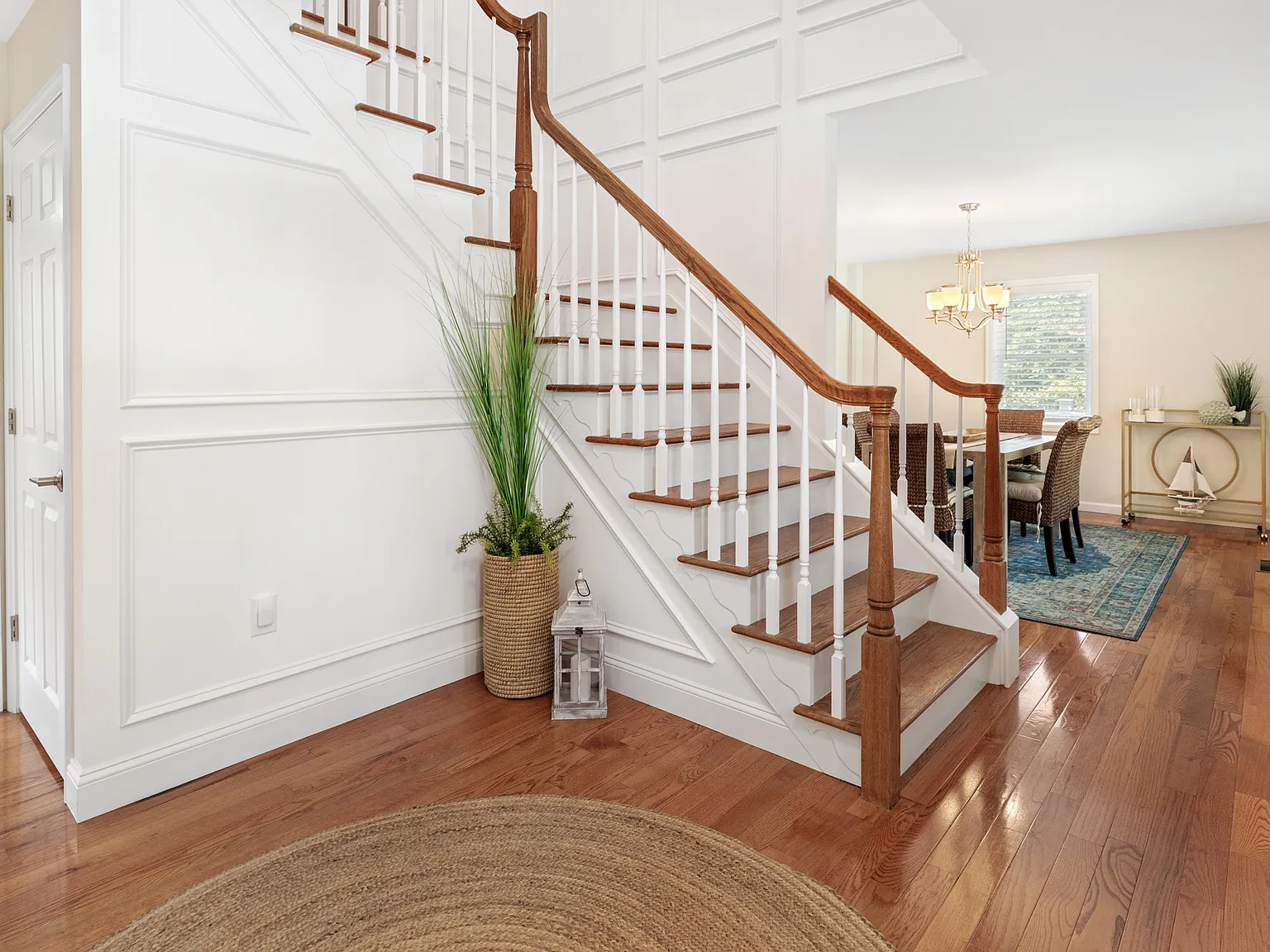 Stunning Southampton Rental — Photo 3