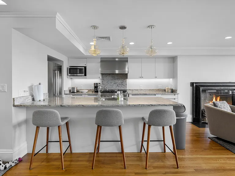 101 Beacon St #PENTHOUSE — Photo 6