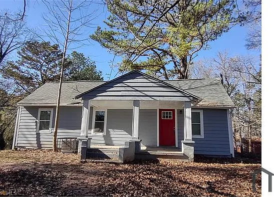 3 bed, $1,900 — Photo 2