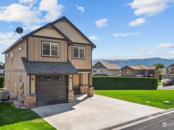 3rd image of 9398 Entiat LN NW
