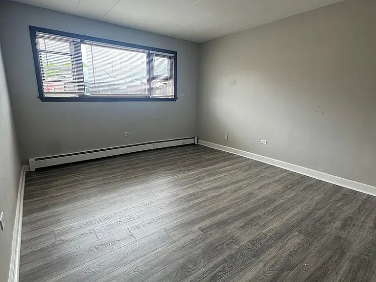 33rd Ave Apartments — Photo 3