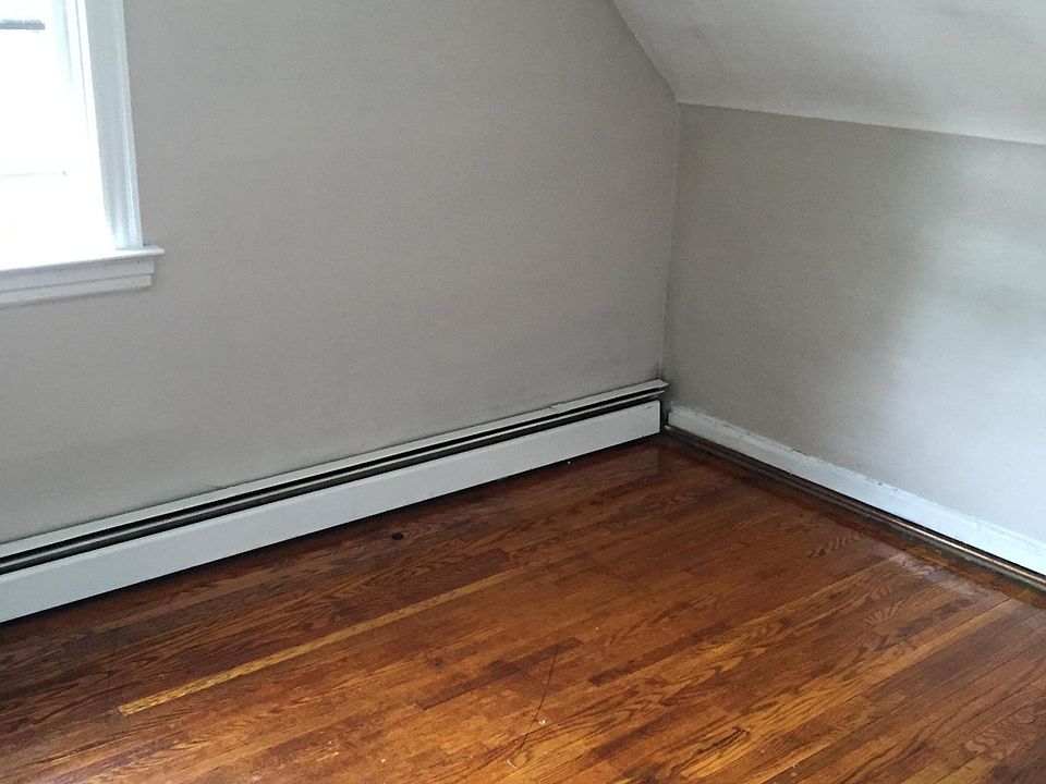 2nd image of 38 Abbotsford Pl