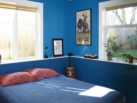 Bedroom with Garden View
