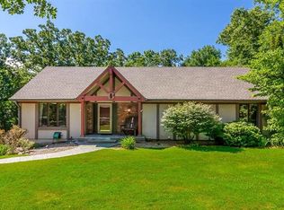 295 Seneca Trl W, Lenexa, KS 66217