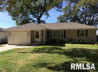 4107 Baker Ln, Peoria, IL 61607